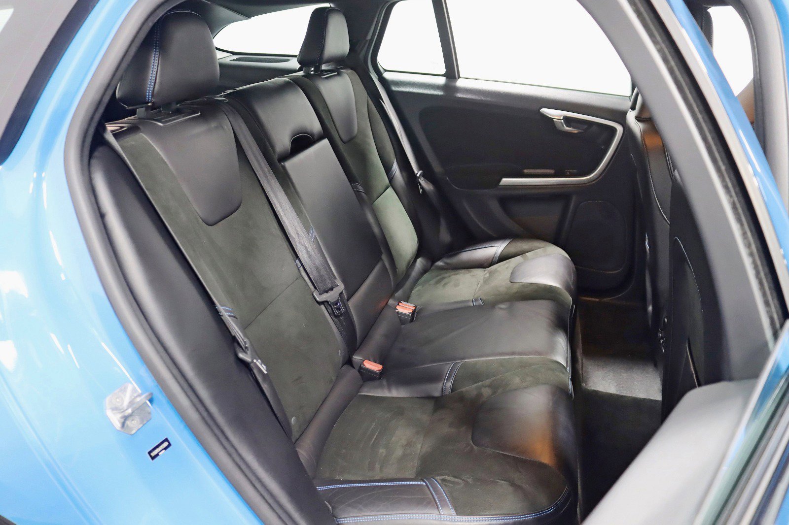 Used 2017 Volvo V60 T6 Polestar image 31