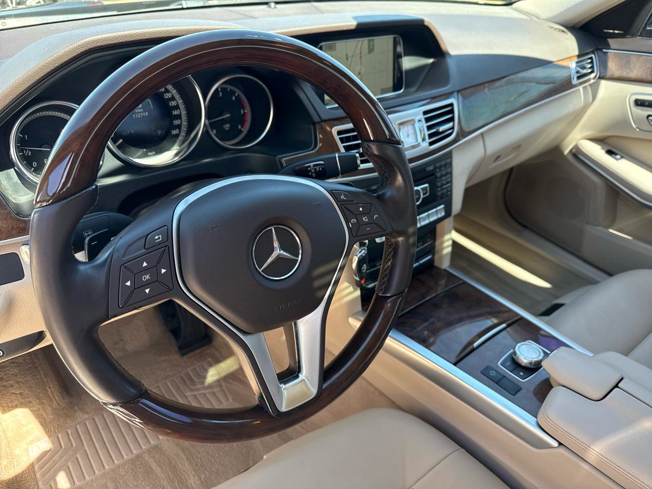 Used 2014 Mercedes-Benz E 250 BlueTEC 4MATIC Sedan image 32