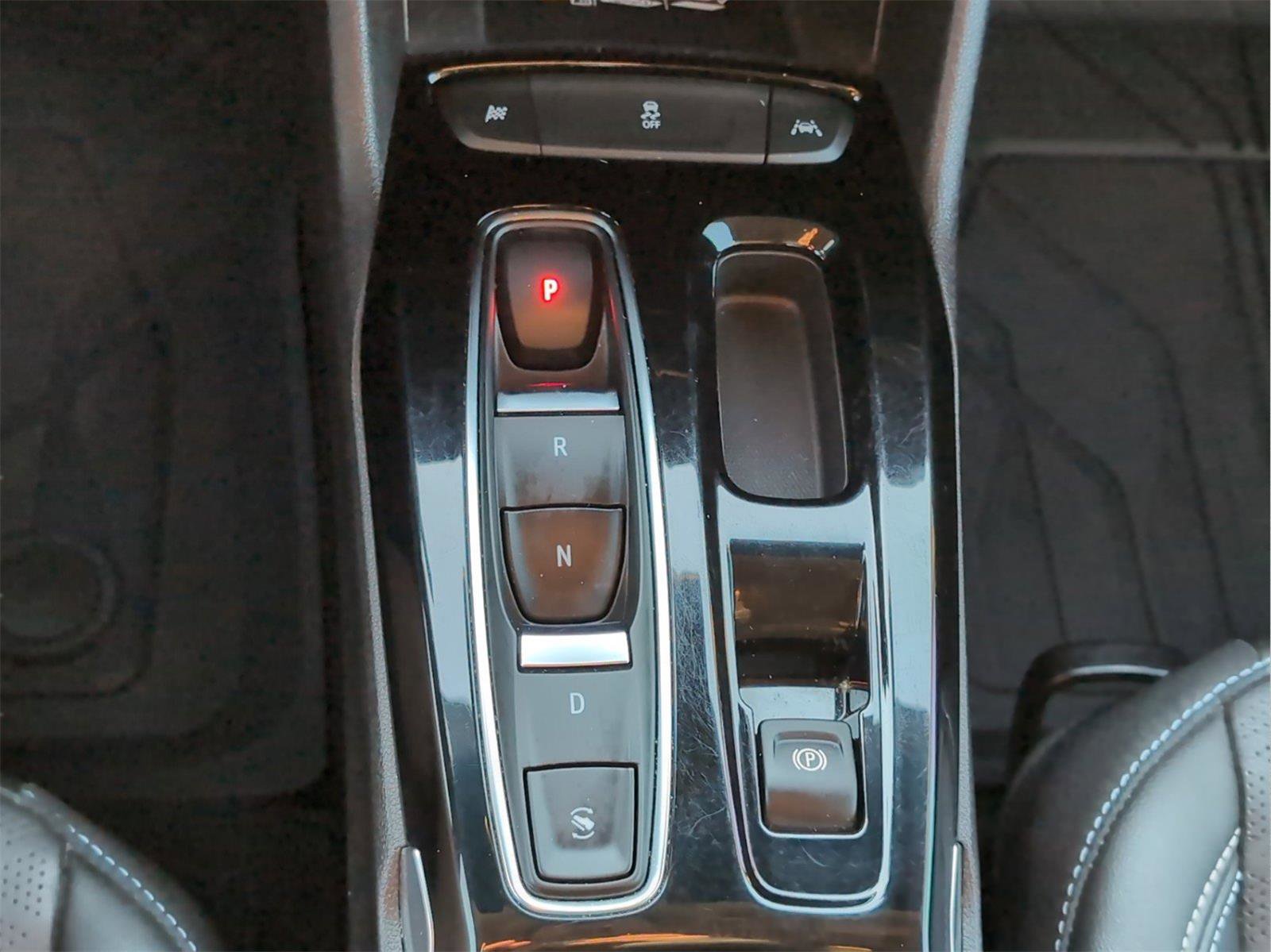 Used 2022 Chevrolet Bolt LT w/ Infotainment Package image 23