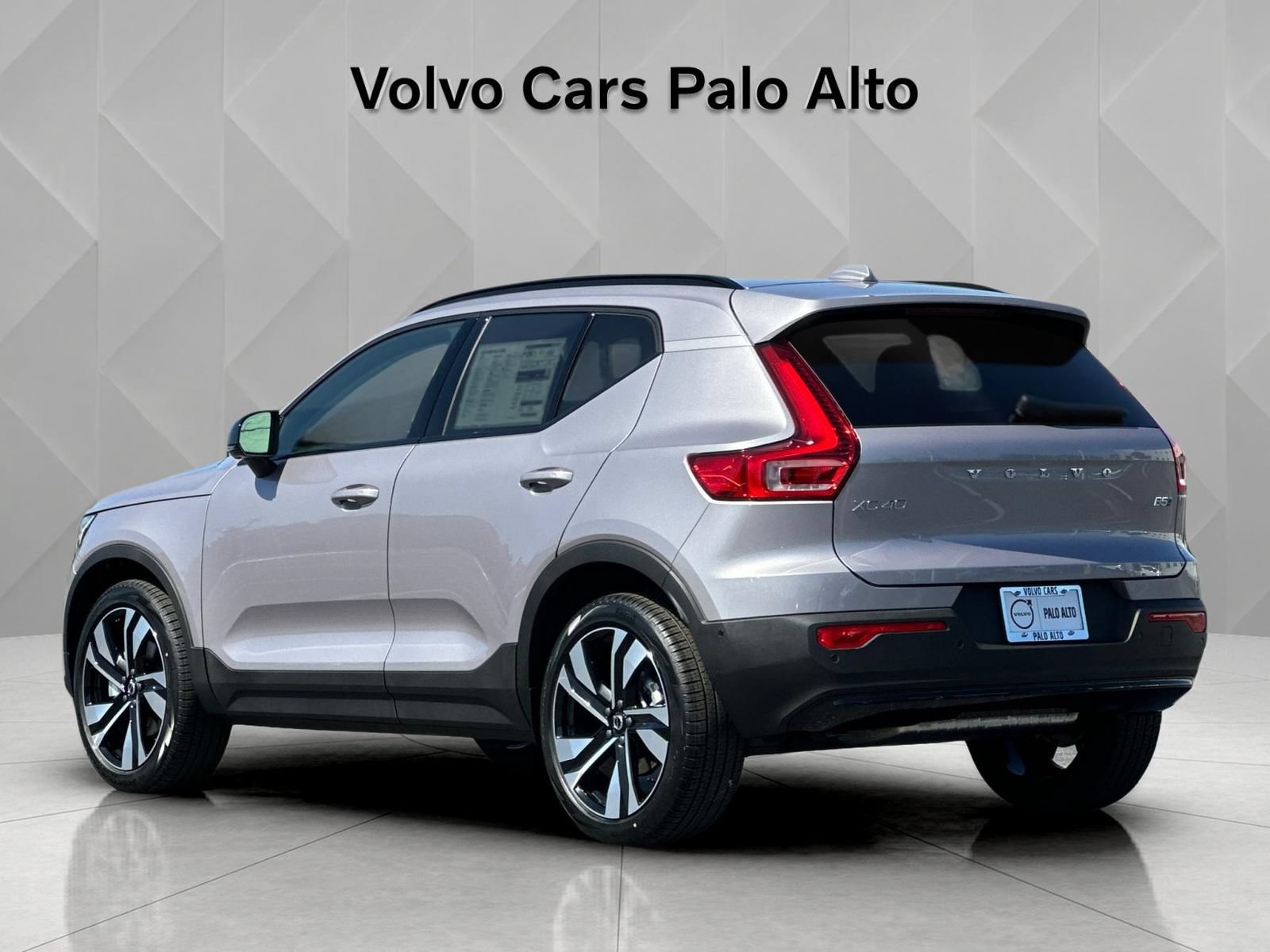 New 2026 Volvo XC40 B5 Ultra w/ Climate Package AWD/4WD image 6