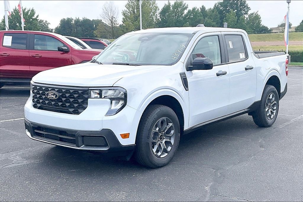 New 2025 Ford Maverick XLT w/ XLT Luxury Package image 2