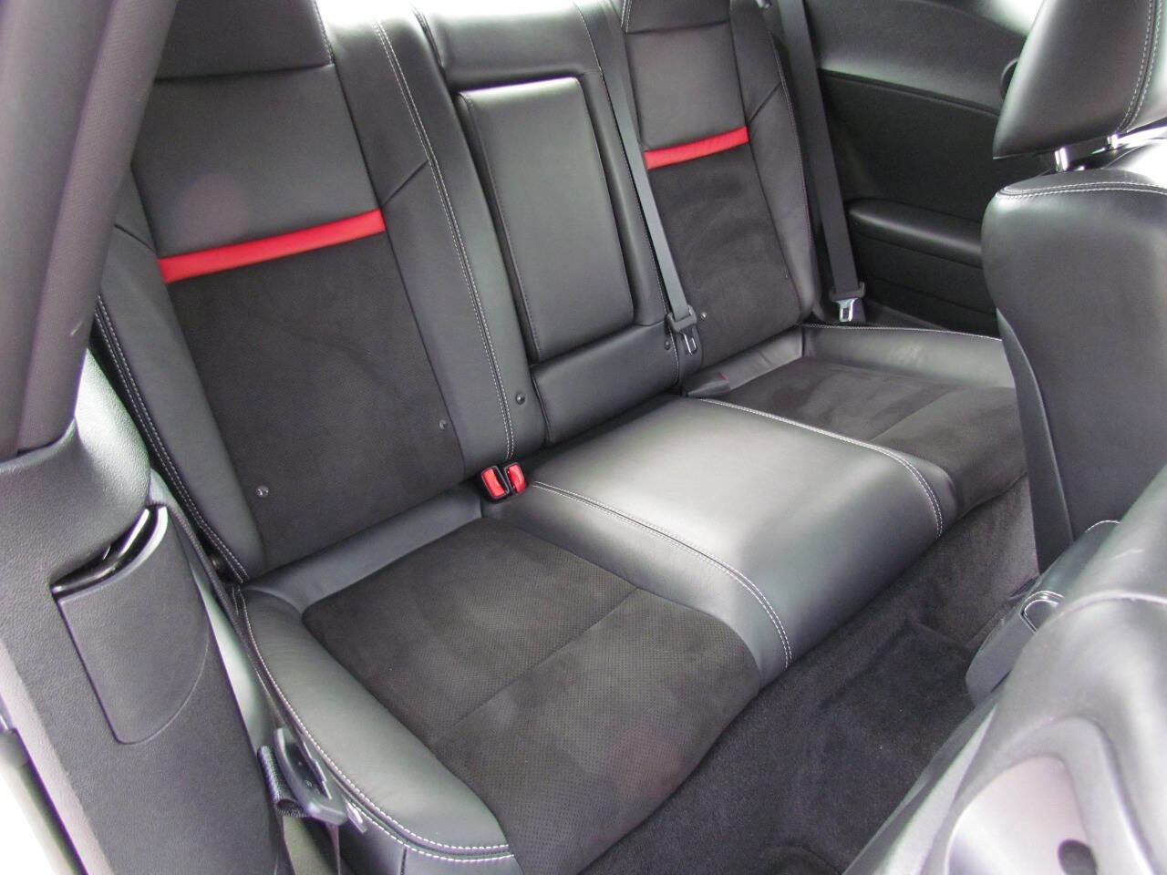 Used 2012 Dodge Challenger SRT8 w/ Premium Sound Group RWD image 16