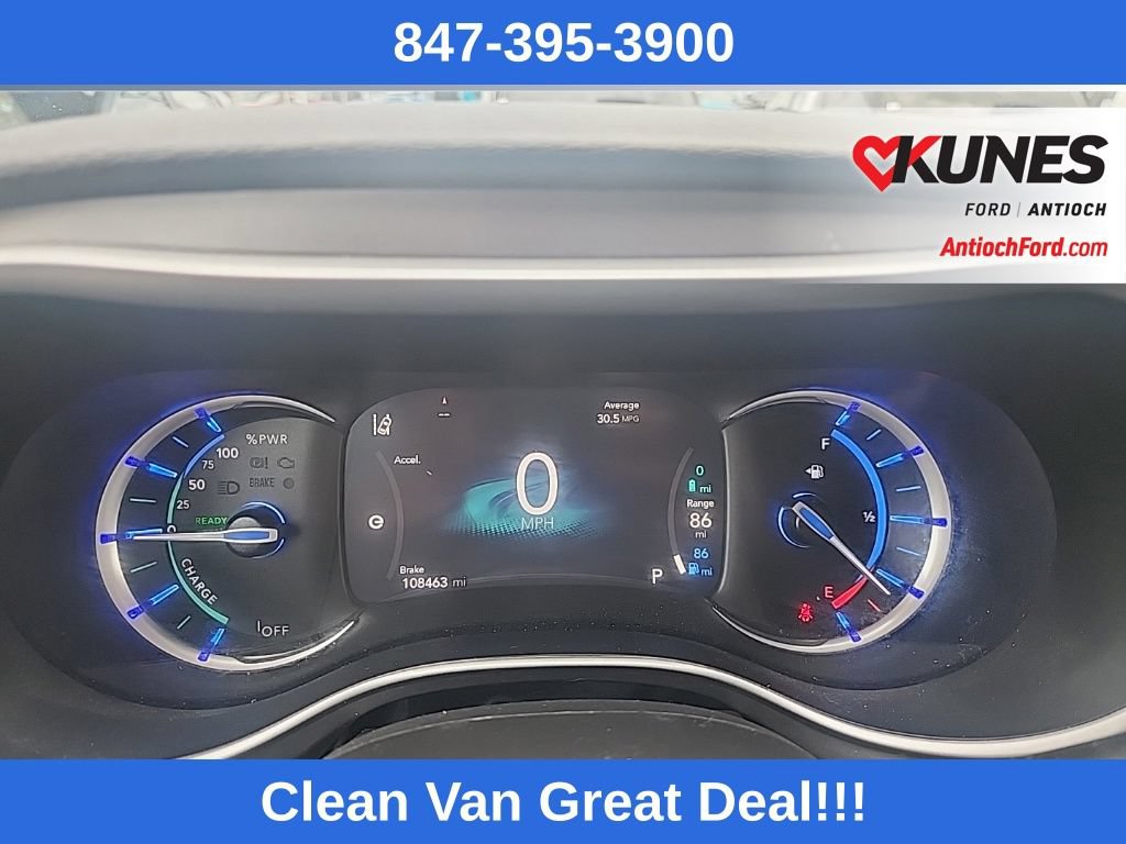 Used 2022 Chrysler Pacifica Touring-L w/ Uconnect Theater Family Group FWD image 32