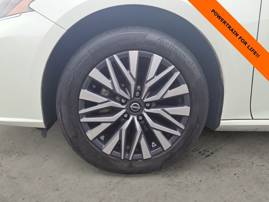 Used 2023 Nissan Altima 2.5 SV image 14