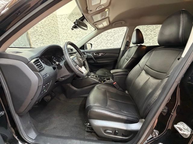 Used 2020 Nissan Rogue SL FWD image 18