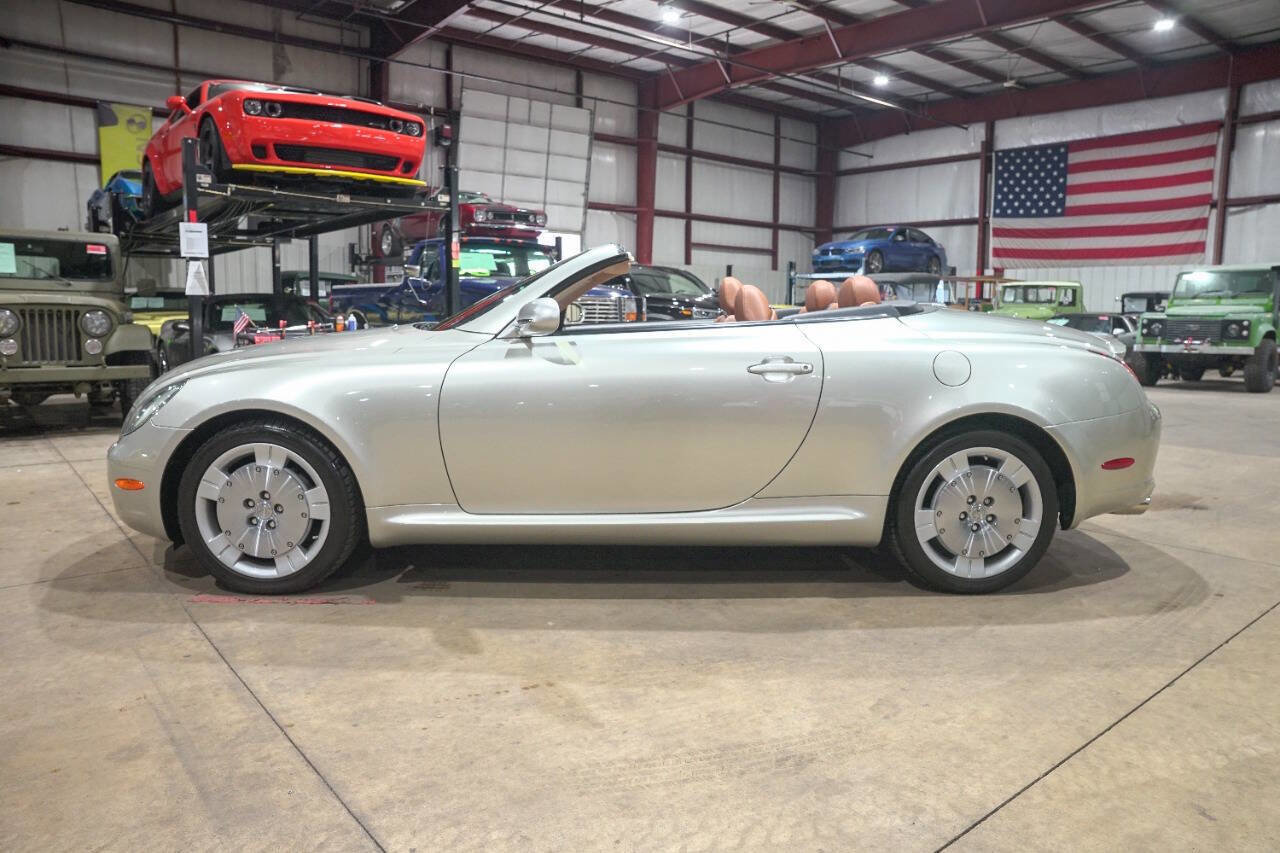 Used 2004 Lexus SC 430 Convertible RWD image 4