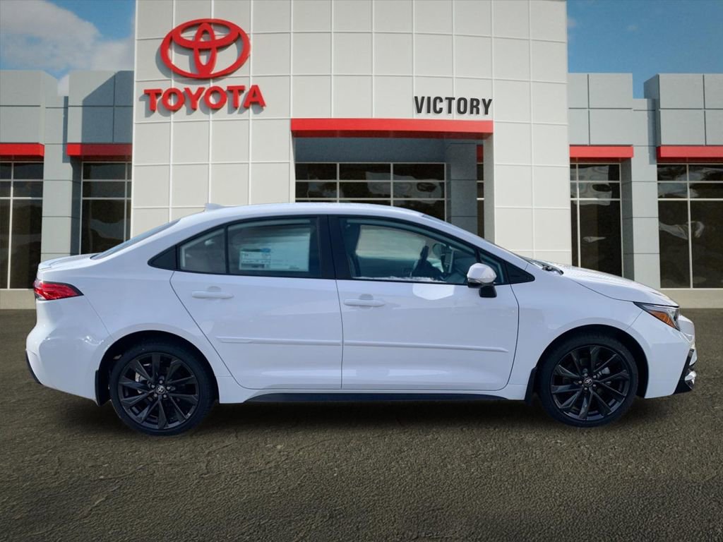 New 2026 Toyota Corolla SE image 2