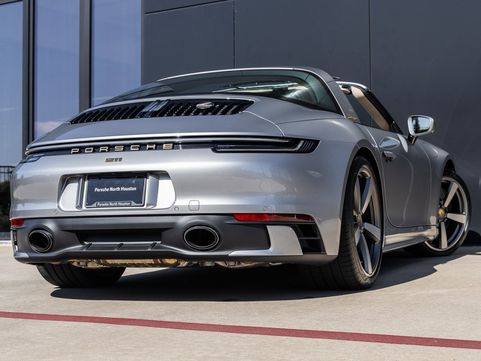 Used 2021 Porsche 911 Targa 4S image 12