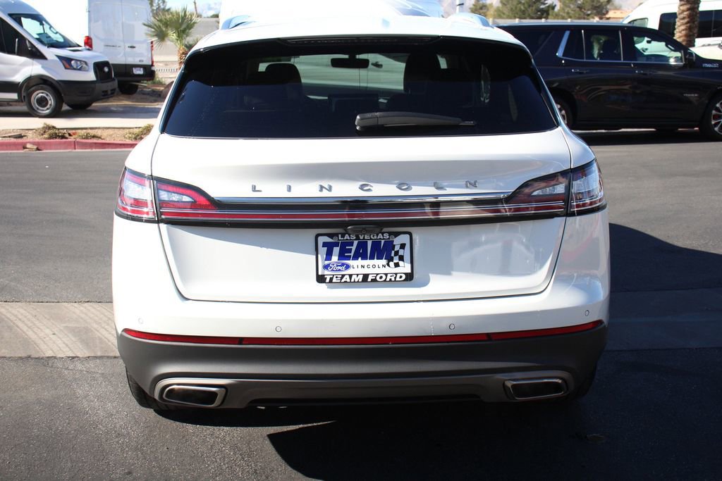 Certified 2022 Lincoln Nautilus AWD w/ Premium Package image 5