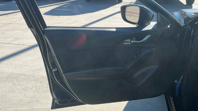 Used 2014 MAZDA MAZDA3 i Touring FWD image 5