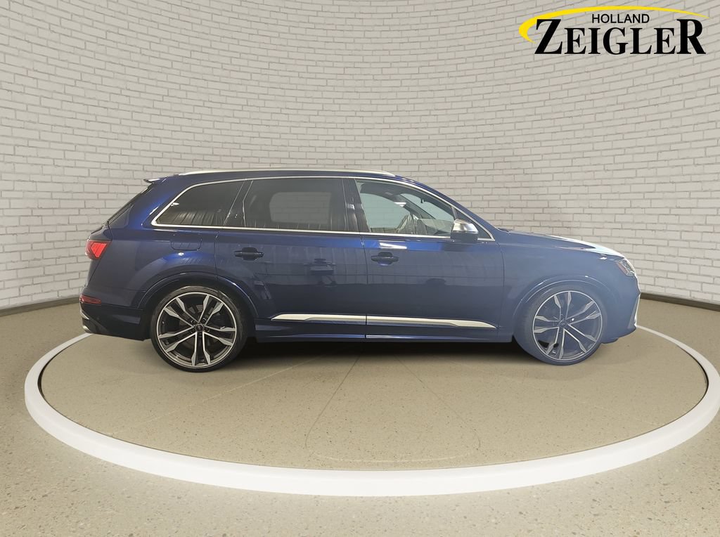 Used 2024 Audi SQ7 Prestige AWD/4WD image 4