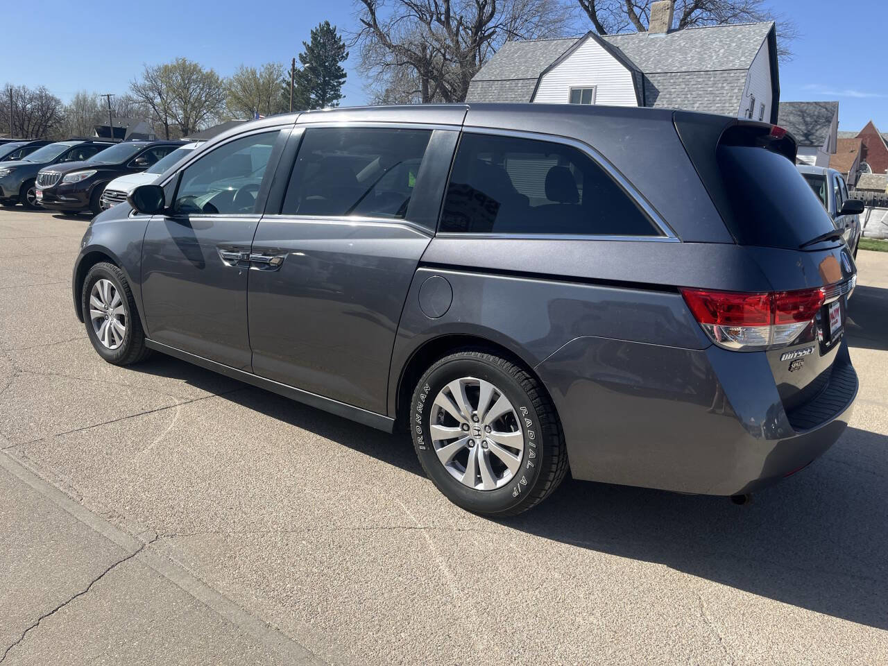 Used 2017 Honda Odyssey SE image 7