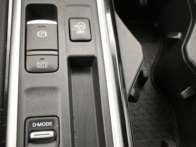Used 2025 Nissan Pathfinder Platinum w/ Cargo Package FWD image 20