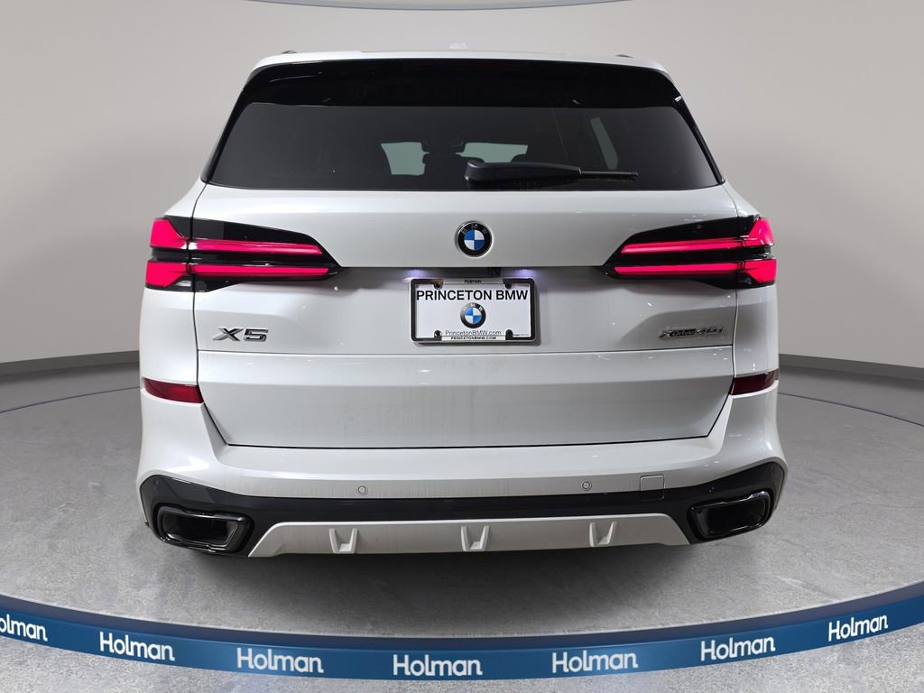New 2026 BMW X5 xDrive40i w/ M Sport Package AWD/4WD image 6