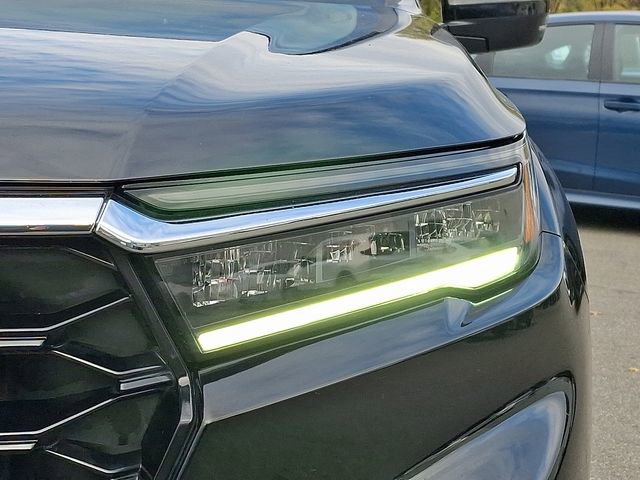 Used 2025 Honda Pilot Touring image 9