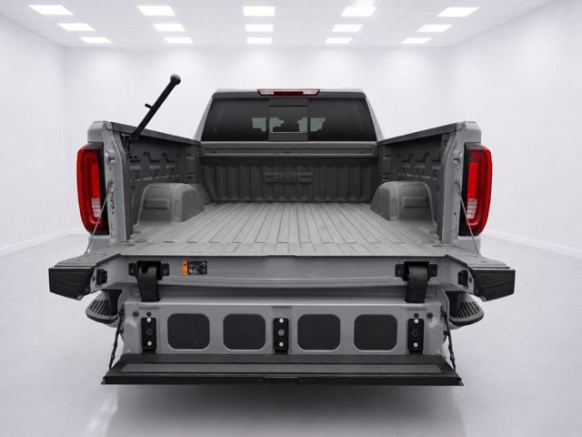 Used 2025 GMC Sierra 1500 AT4 w/ AT4 Preferred Package AWD/4WD image 9