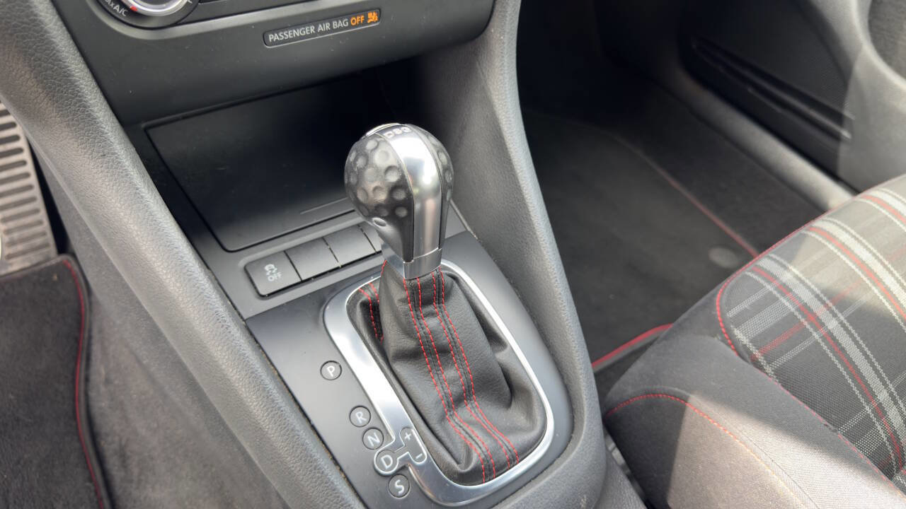 Used 2013 Volkswagen Golf 4-Door image 18