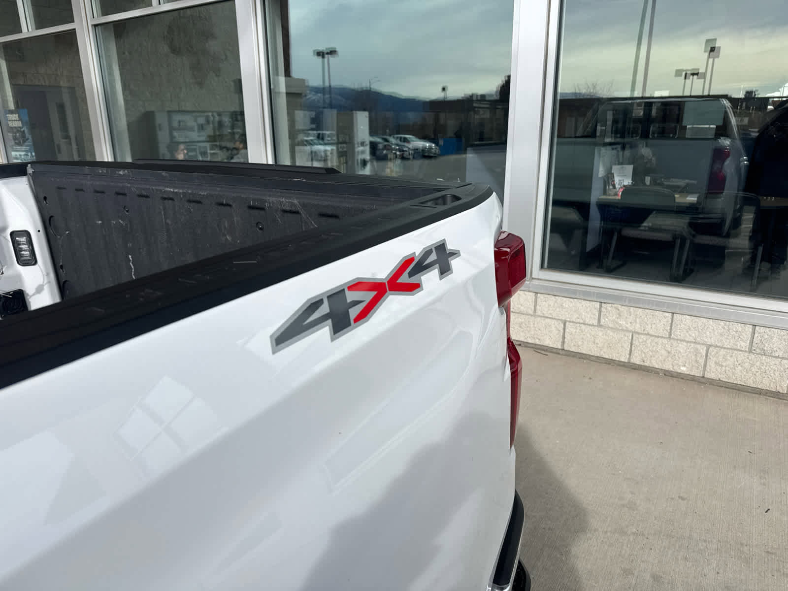 Certified 2025 Chevrolet Silverado 1500 LT image 38