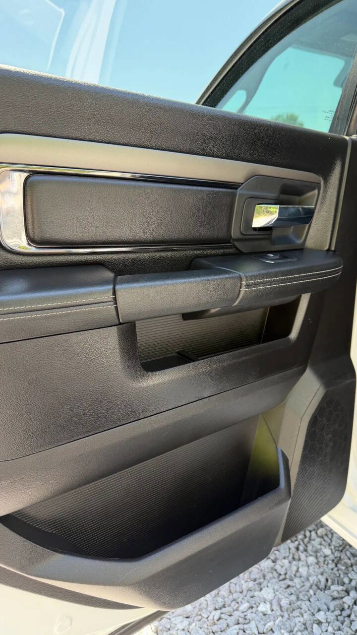 Used 2018 RAM 2500 Big Horn w/ Sport Appearance Group image 19