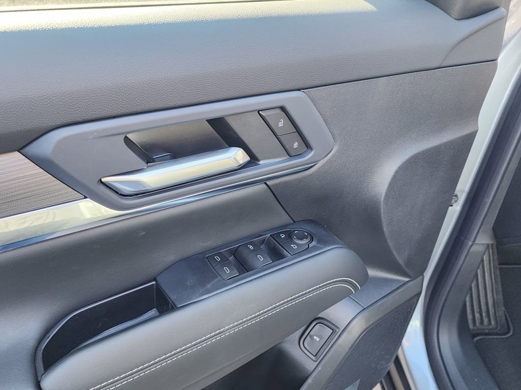 New 2026 GMC Terrain Elevation w/ Elevation Premium Package AWD/4WD image 14