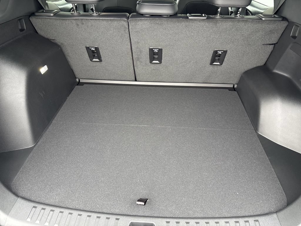 New 2026 Chevrolet Equinox LT w/ Convenience Package II FWD image 22