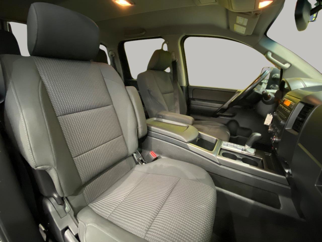 Used 2012 Nissan Titan SV w/ SV Premium Utility Pkg image 25