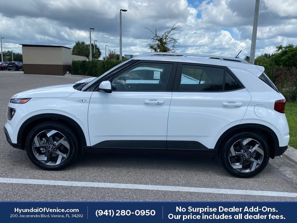 Certified 2026 Hyundai Venue SEL FWD image 29