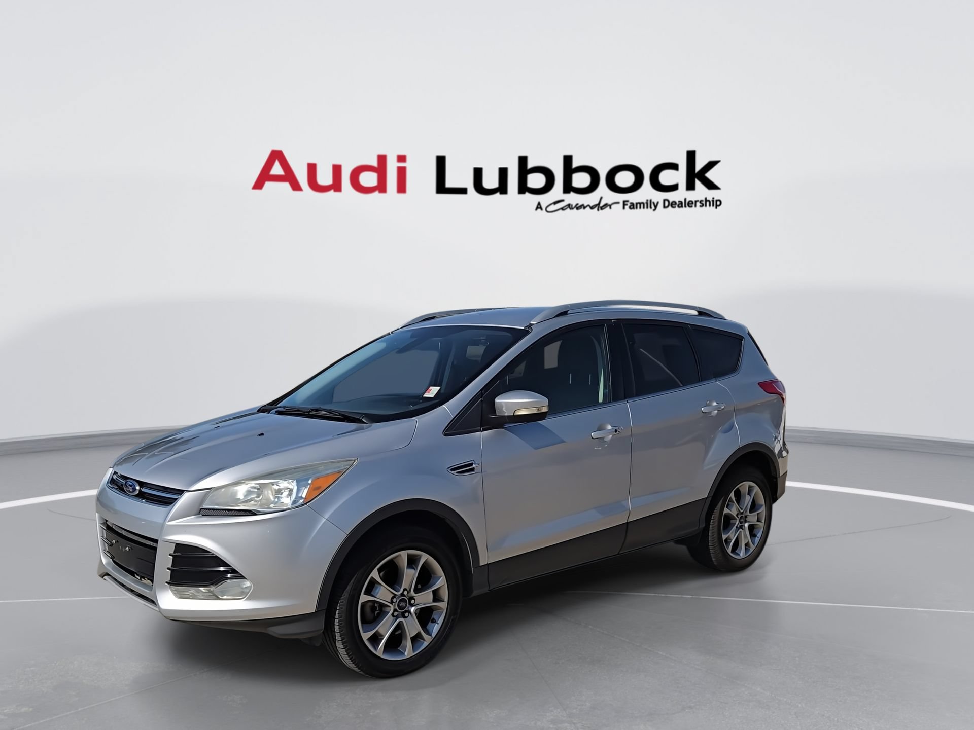 Used 2015 Ford Escape Titanium FWD image 4