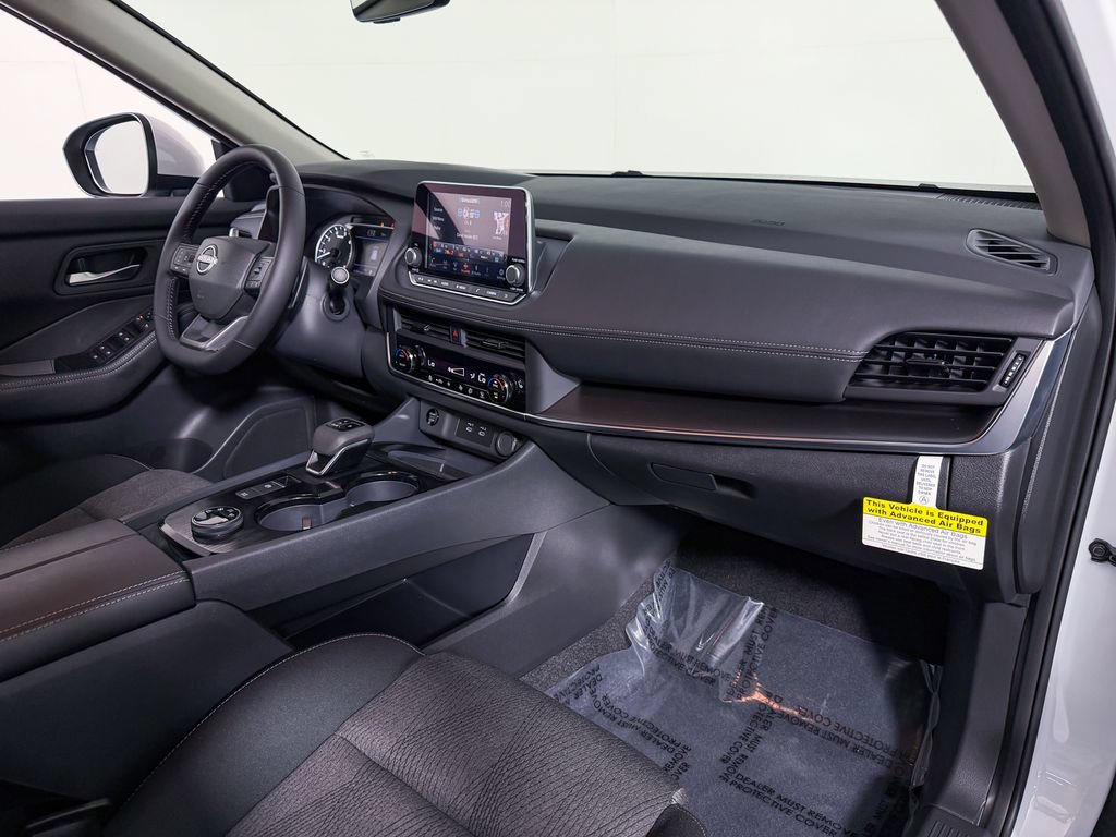 Certified 2026 Nissan Rogue SV w/ Cold Weather Package AWD/4WD image 13