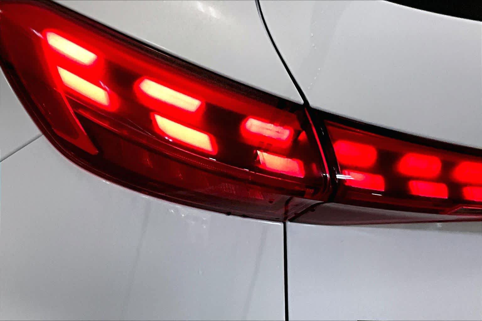 New 2025 Audi SQ5 Premium Plus AWD/4WD image 14