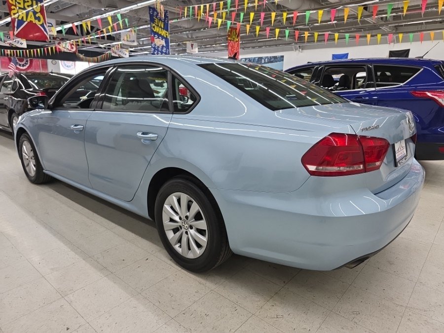 Used 2013 Volkswagen Passat 2.5 S FWD image 4