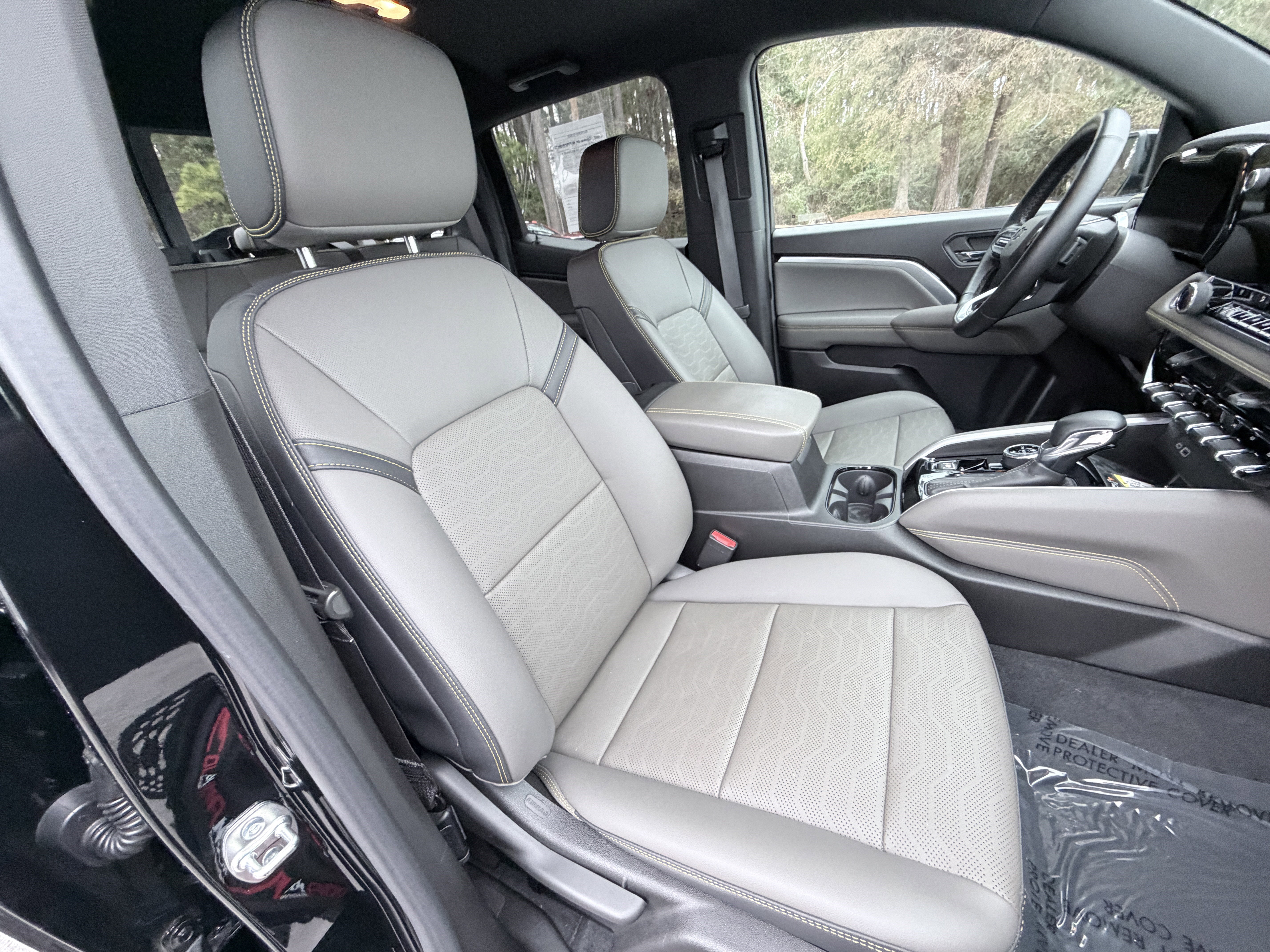 Used 2024 Chevrolet Colorado ZR2 w/ ZR2 Convenience Package III image 23