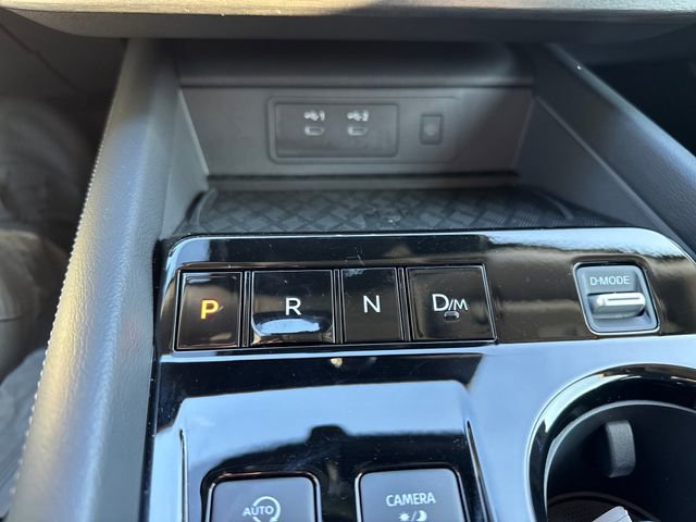 Used 2025 Nissan Murano SV image 25