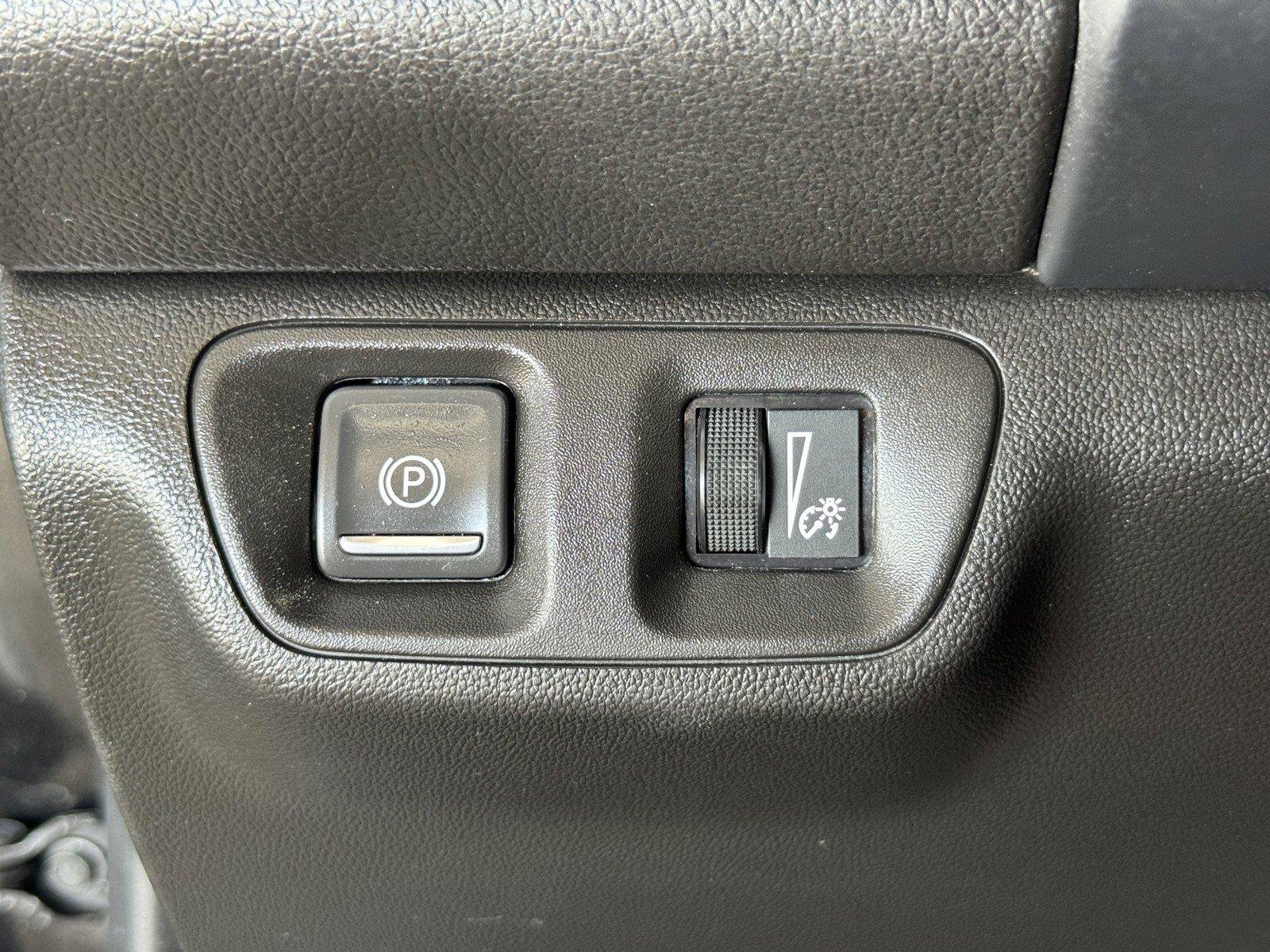 Used 2023 GMC Acadia SLT FWD image 21