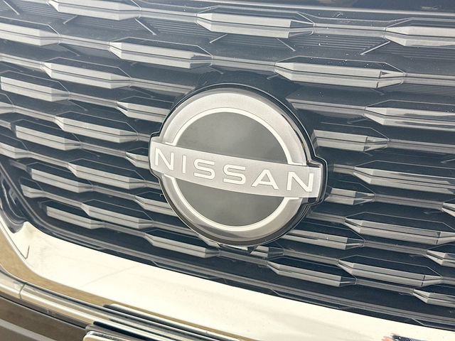 Used 2023 Nissan Rogue SV image 24