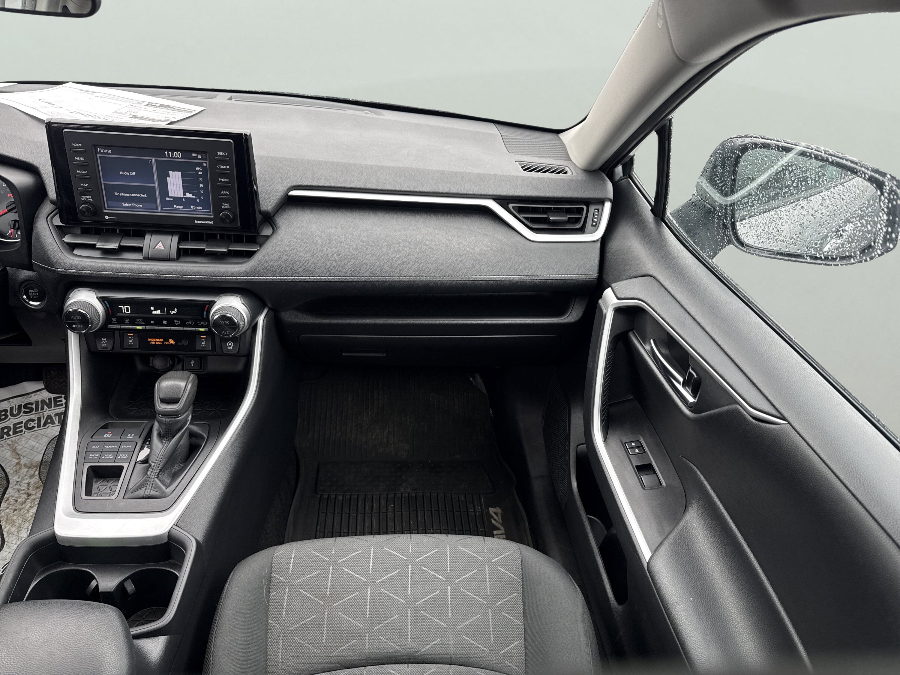 Used 2020 Toyota RAV4 XLE w/ Convenience Package image 13