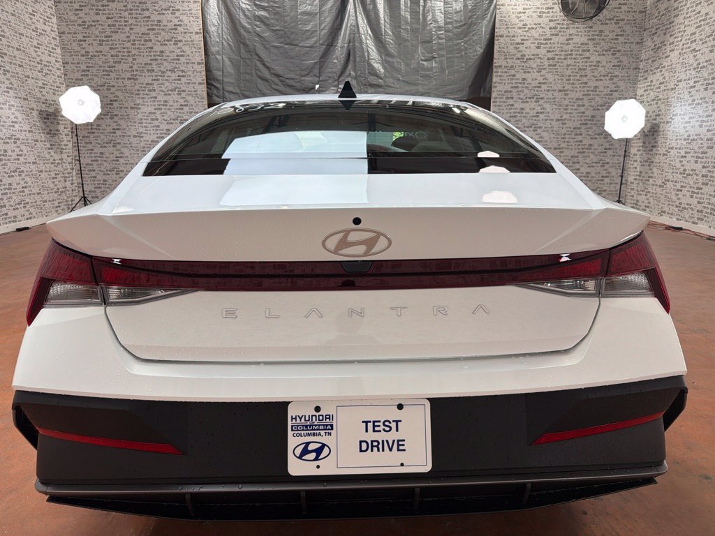 New 2026 Hyundai Elantra SE FWD image 6