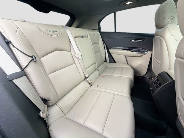 Used 2020 Cadillac XT4 Luxury w/ Cold Weather Package image 25