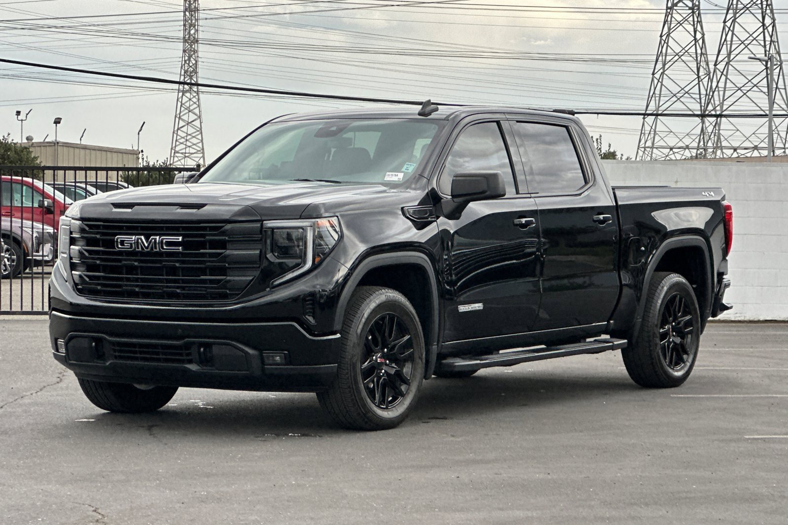 Used 2024 GMC Sierra 1500 Elevation w/ LPO, Elevation Black Package image 7