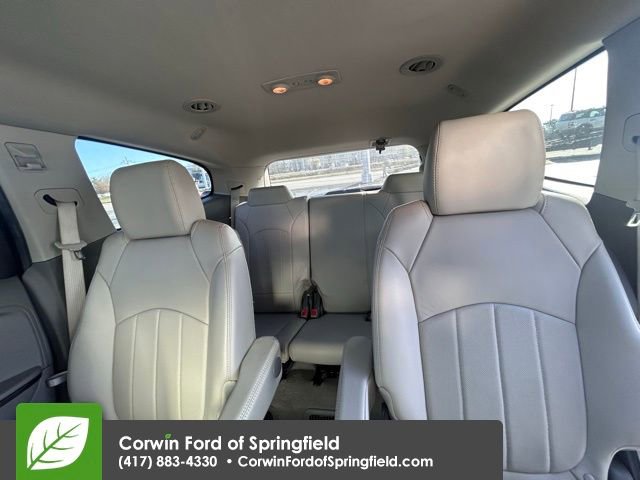 Used 2015 Chevrolet Traverse LTZ image 16