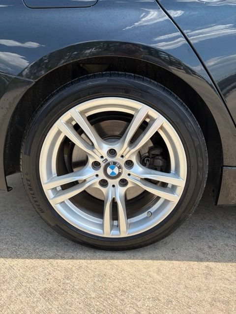 Used 2017 BMW 330i Sedan RWD image 12