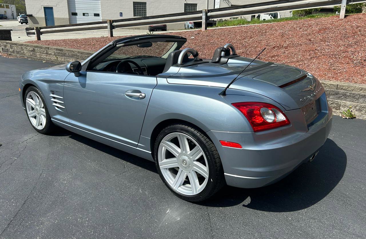 Used 2005 Chrysler Crossfire Limited image 6