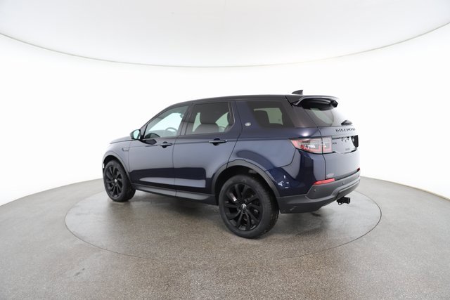 Used 2023 Land Rover Discovery Sport SE image 10