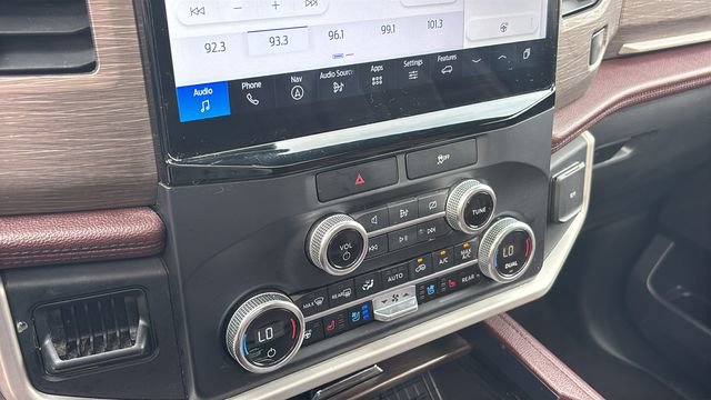 Used 2023 Ford Expedition Limited image 21