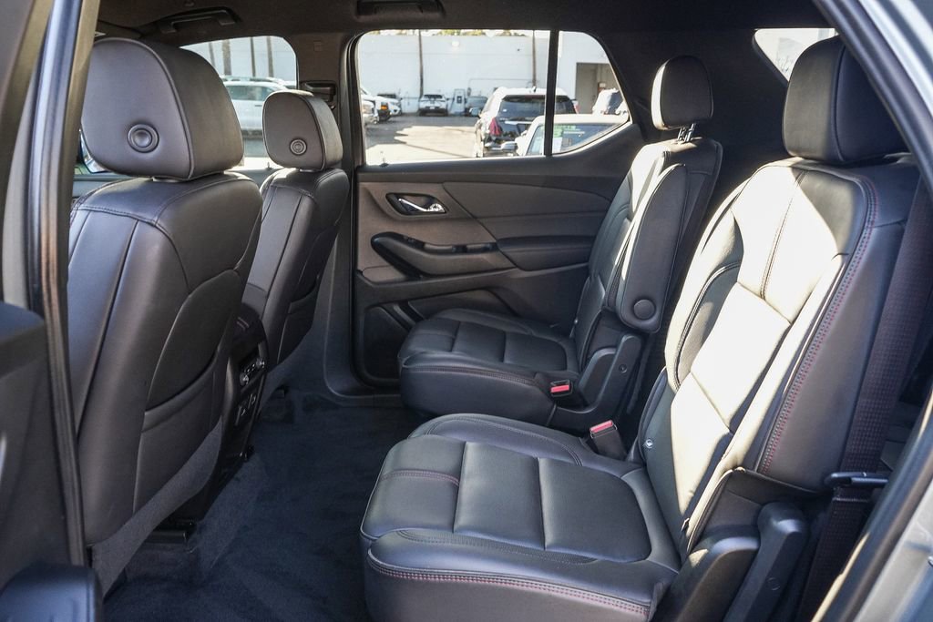 Used 2023 Chevrolet Traverse RS w/ LPO, Floor Liner Package AWD/4WD image 18