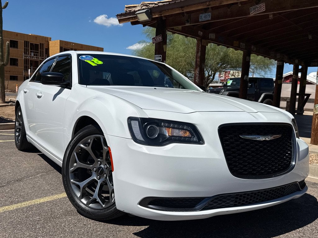 Used 2018 Chrysler 300 Touring w/ Sport Appearance Package RWD image 2