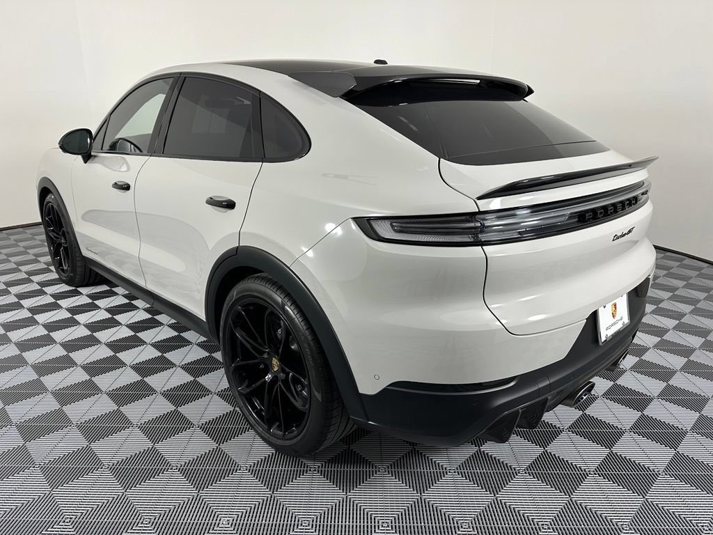 Certified 2024 Porsche Cayenne Turbo GT AWD/4WD image 3