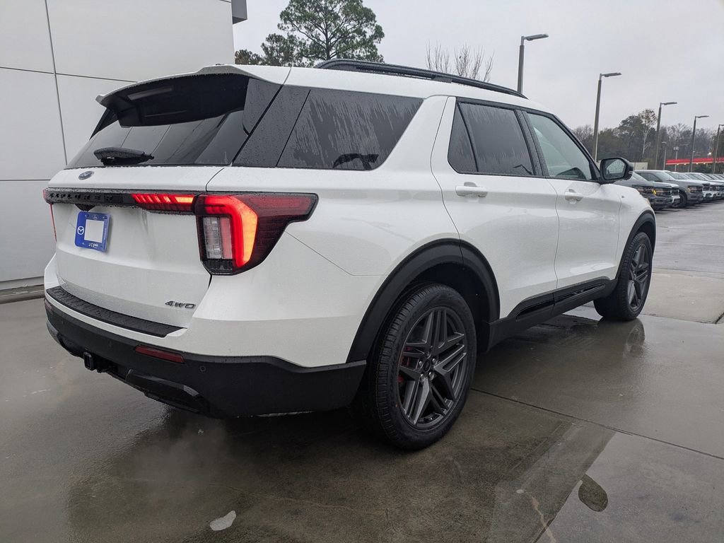 New 2026 Ford Explorer ST-Line w/ ST-Line Street Pack video 4