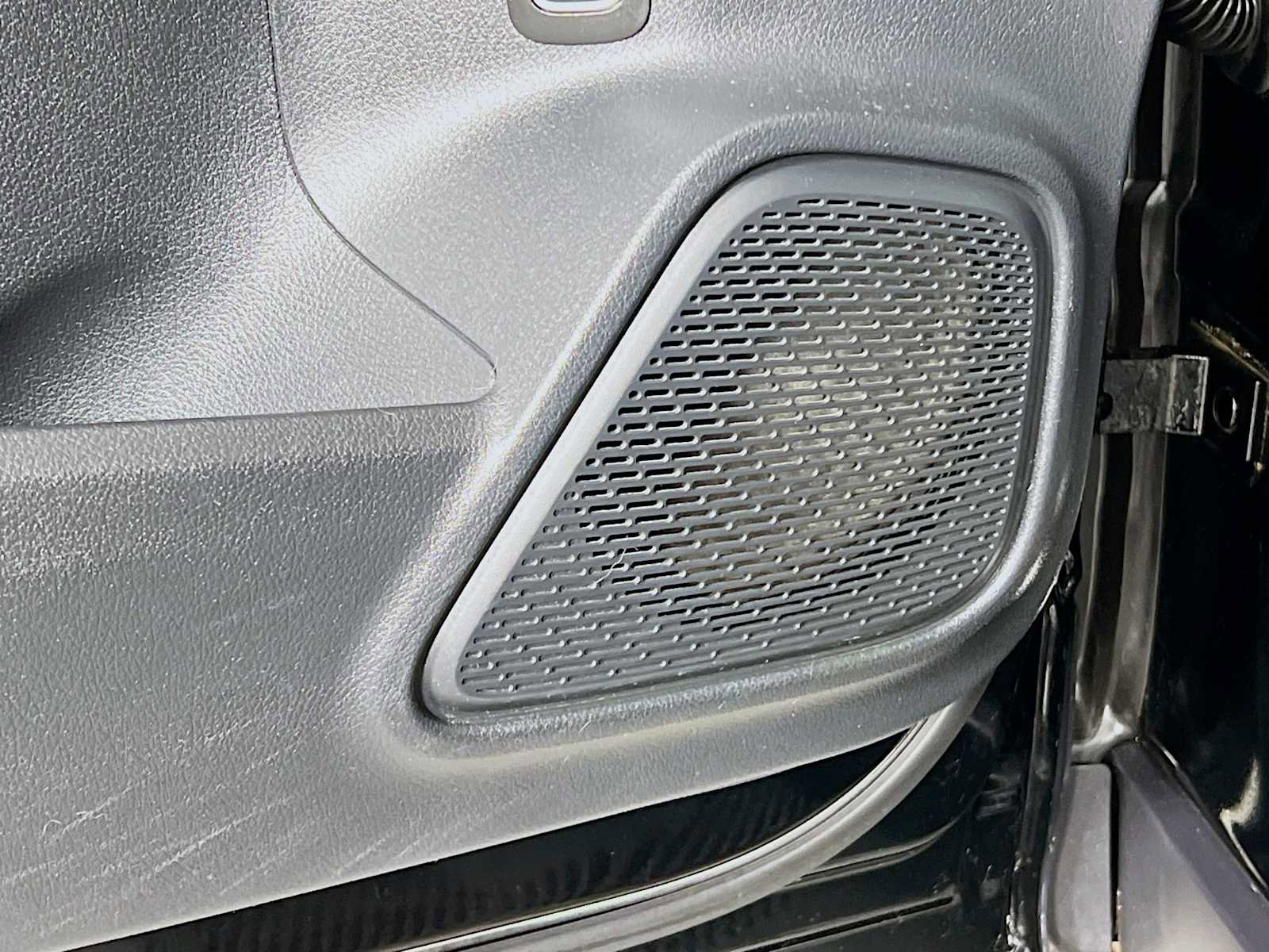 Used 2023 Mercedes-Benz GLB 250 4MATIC image 18