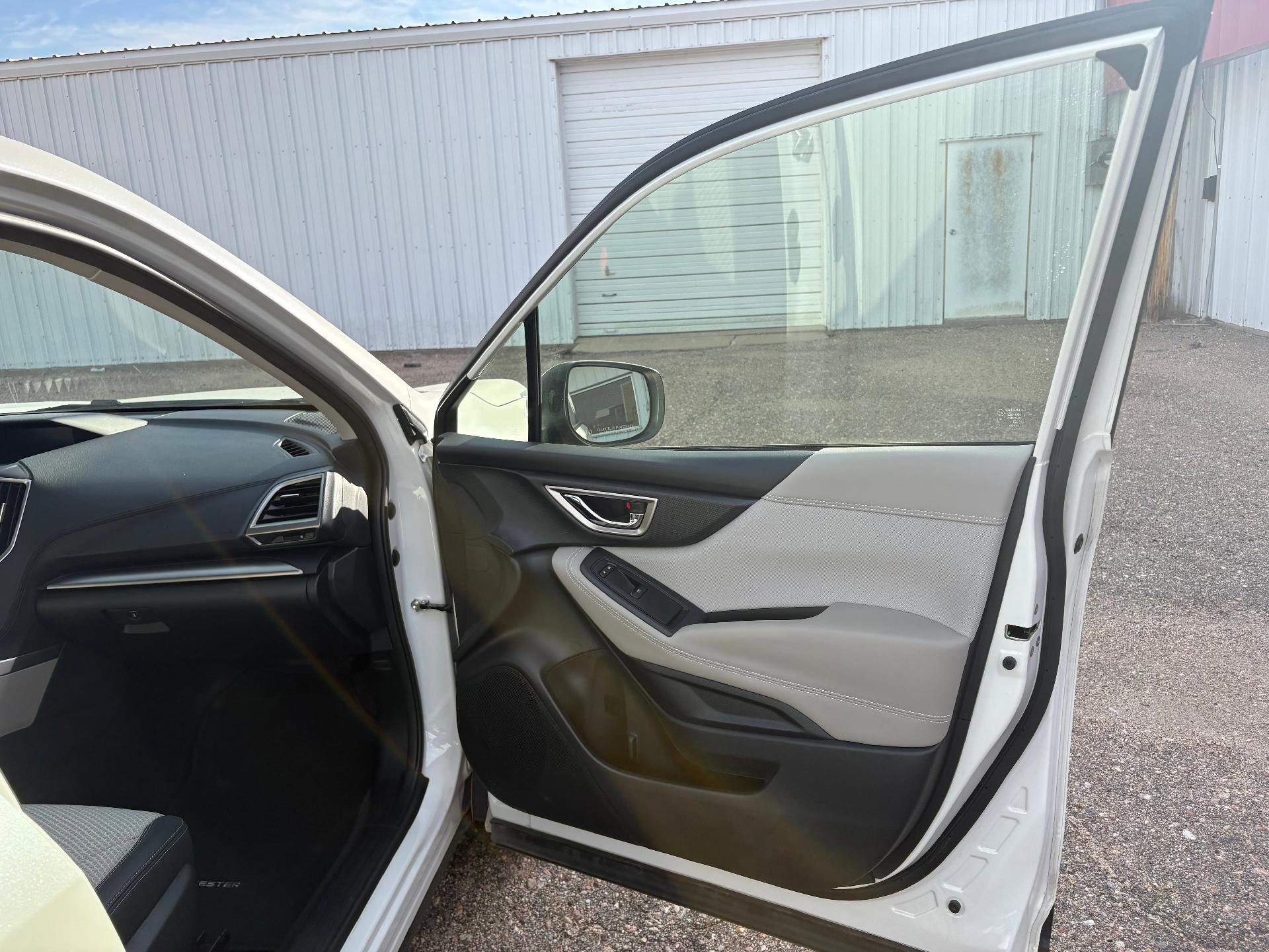 Used 2022 Subaru Forester Premium image 8